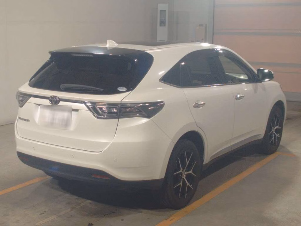 TOYOTA HARRIER