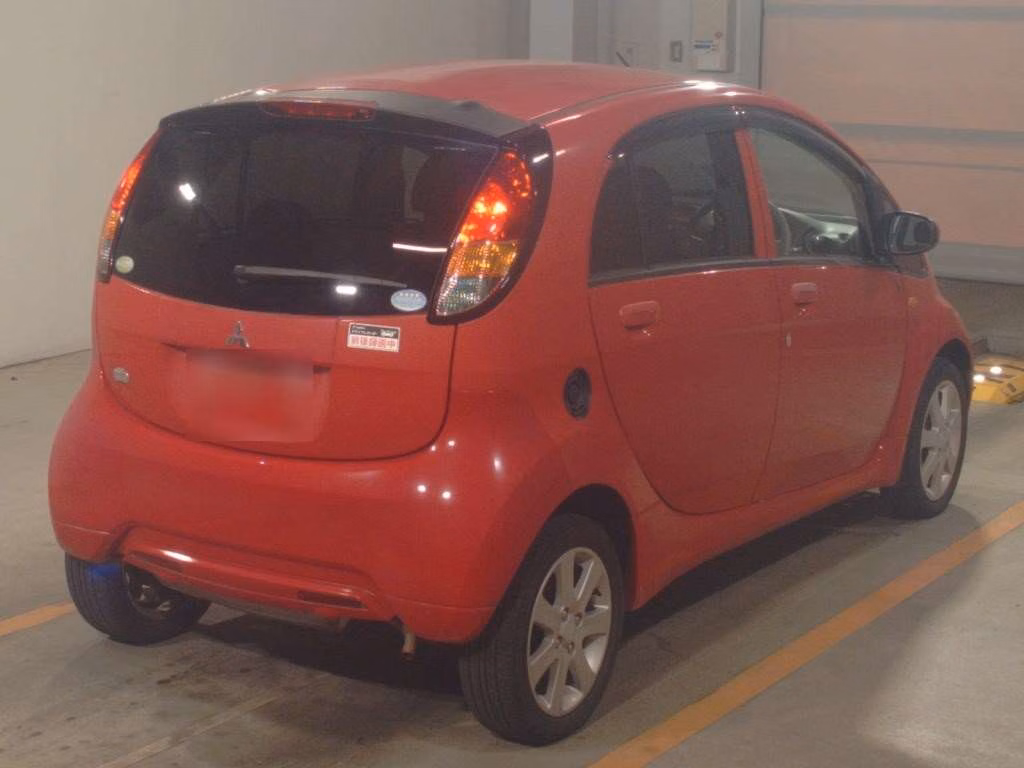 MITSUBISHI I