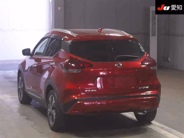 NISSAN KICKS
