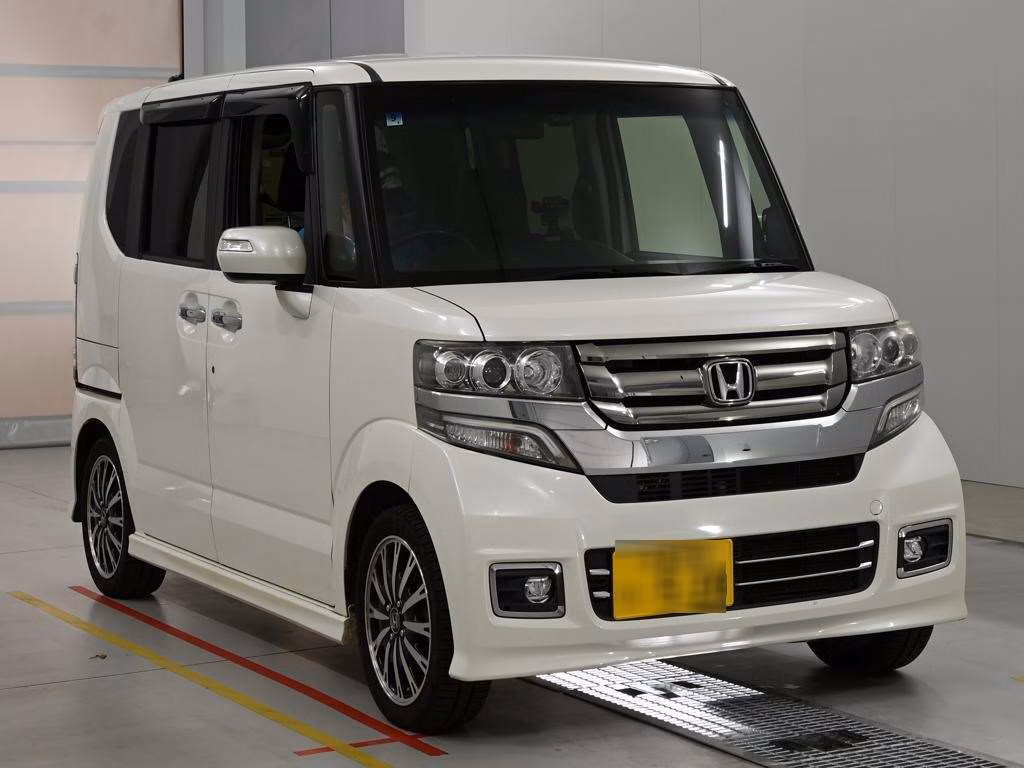HONDA N-BOX