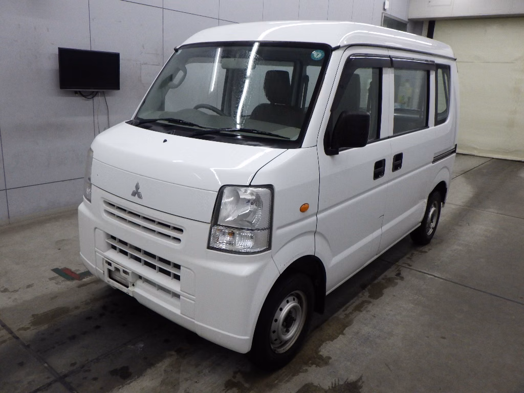 MITSUBISHI MINICAB