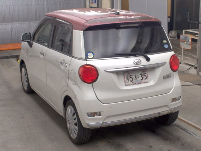 DAIHATSU CAST
