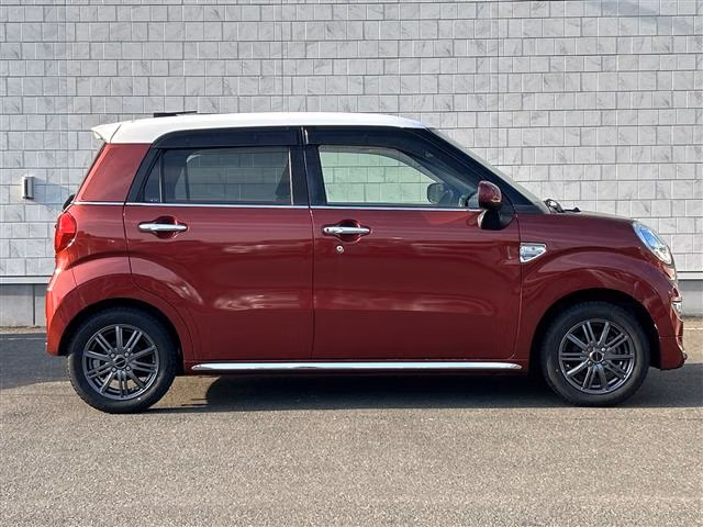 DAIHATSU CAST
