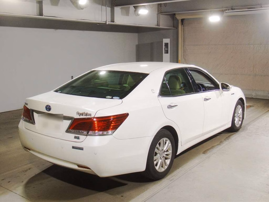 TOYOTA CROWN