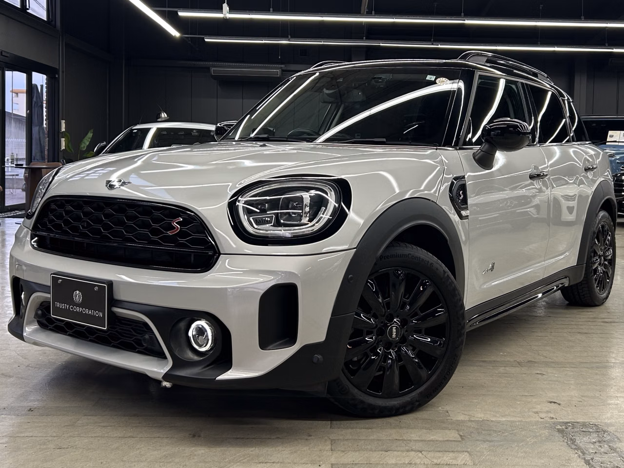 MINI CROSSOVER
