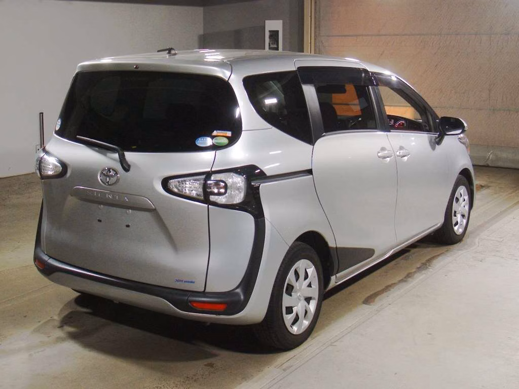 TOYOTA SIENTA