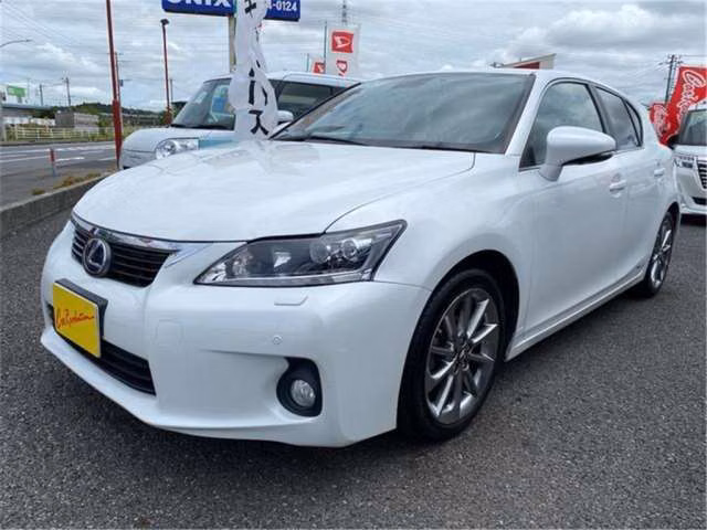 LEXUS CT200H