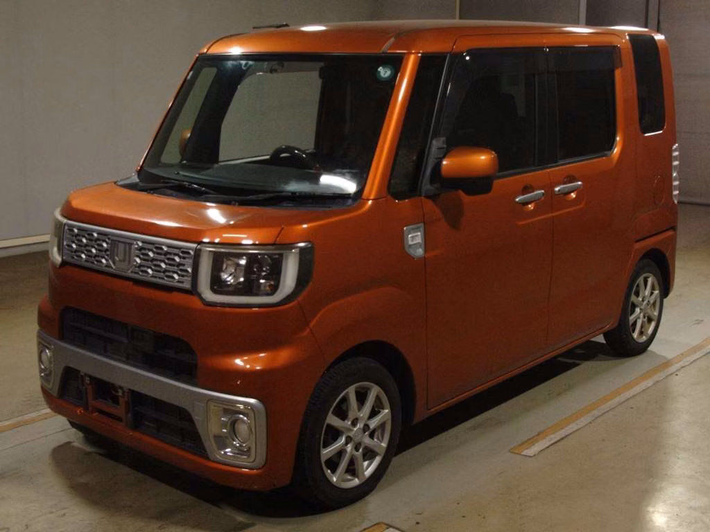 DAIHATSU WAKE