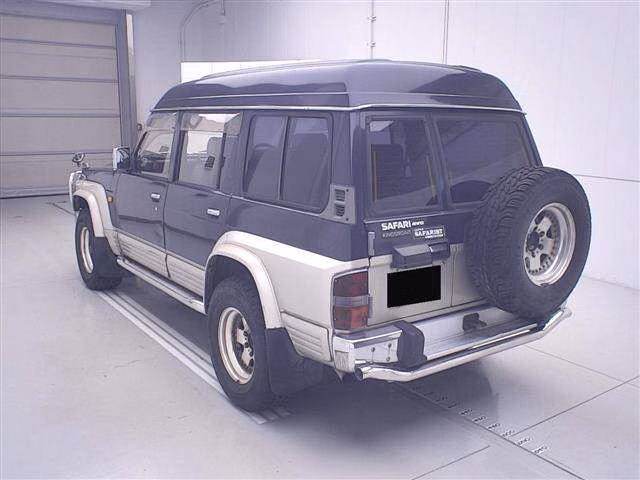 NISSAN SAFARI