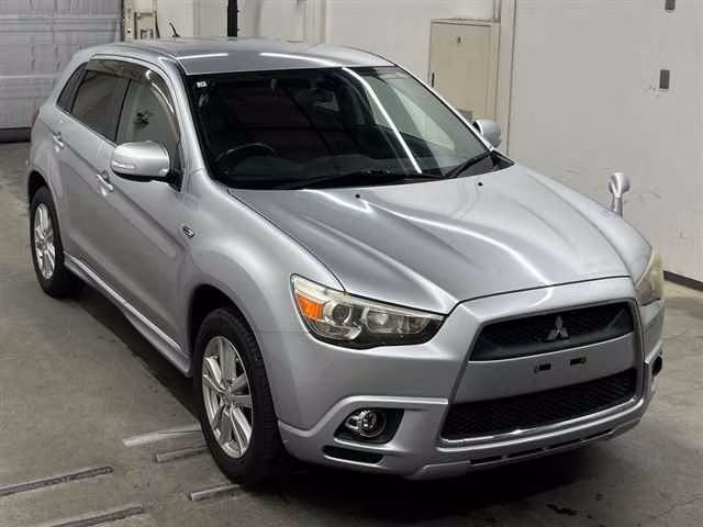 MITSUBISHI RVR