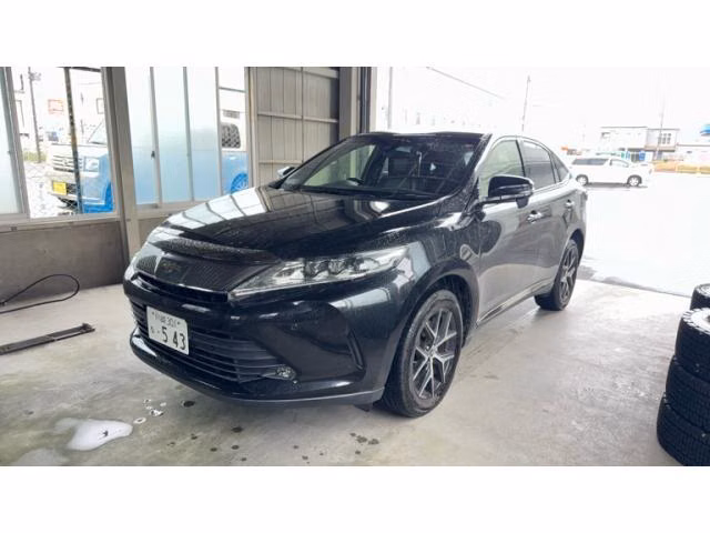 TOYOTA HARRIER