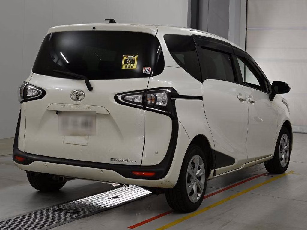 TOYOTA SIENTA