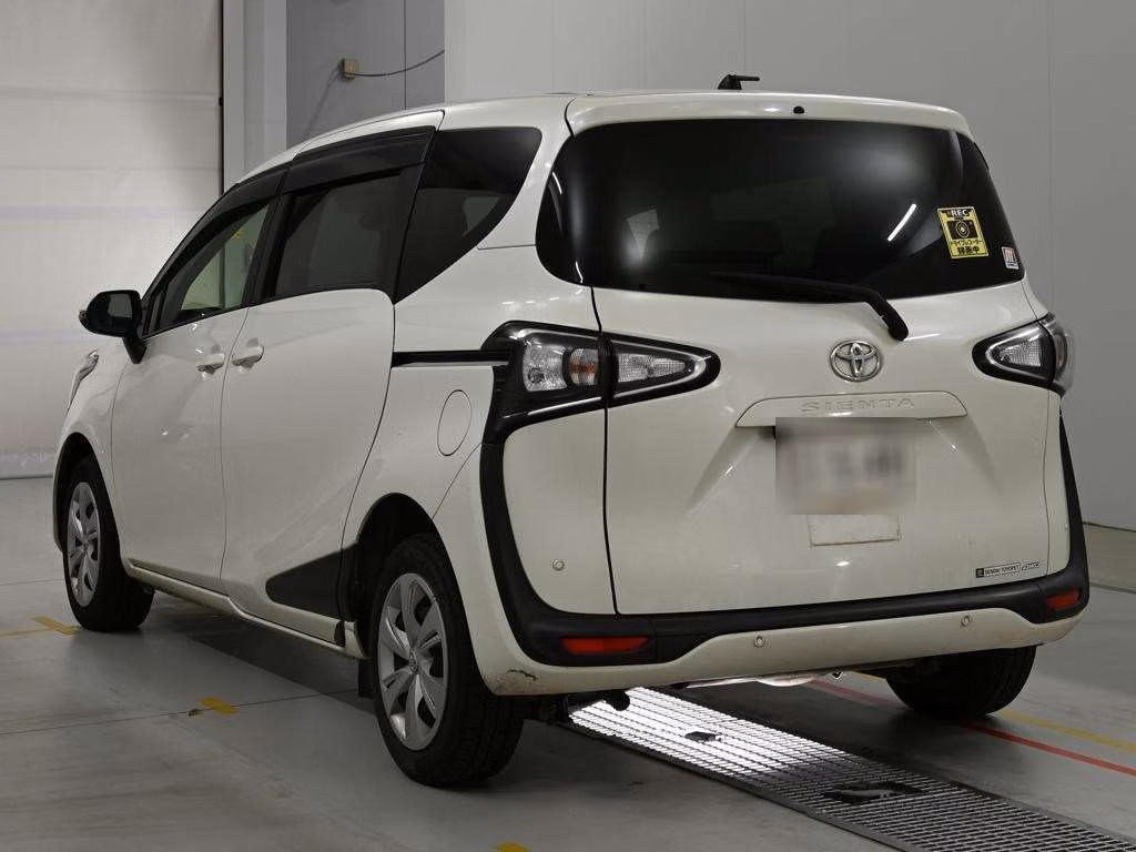 TOYOTA SIENTA
