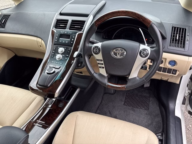 TOYOTA SAI
