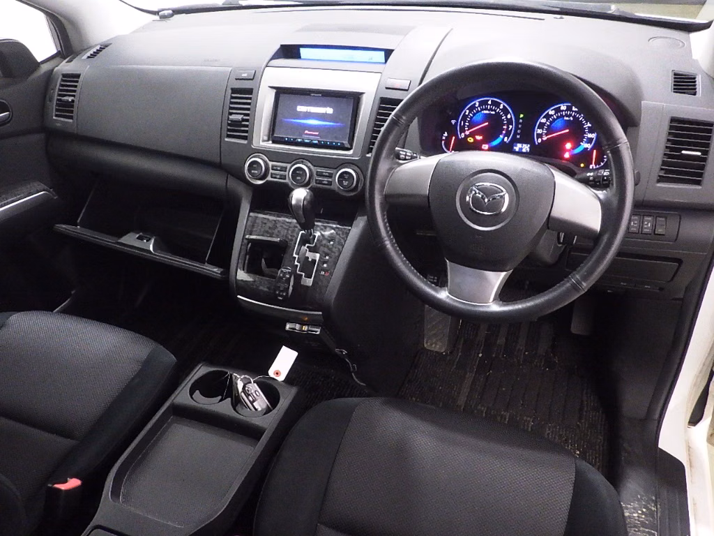 MAZDA MPV