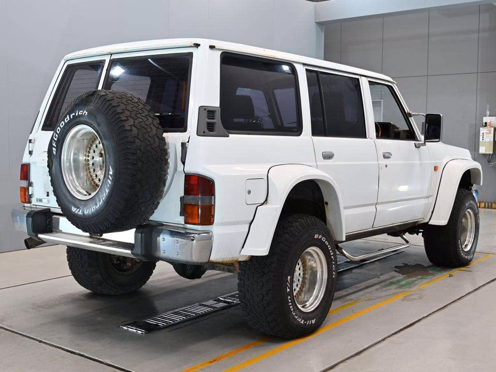 NISSAN SAFARI