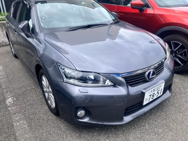 LEXUS CT200H