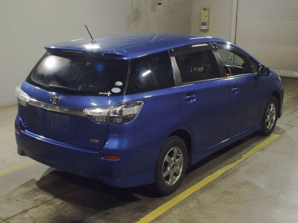 TOYOTA WISH