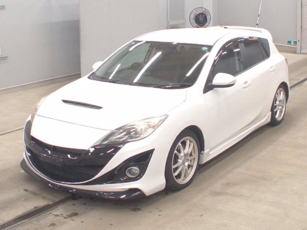 MAZDA AXELA