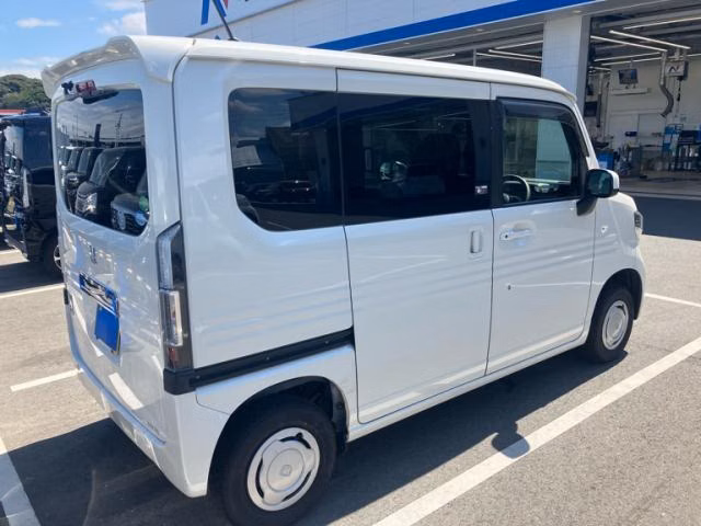 HONDA N-VAN