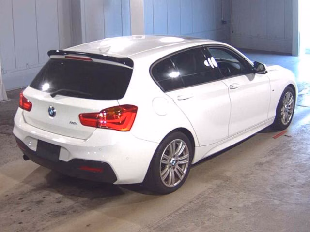 BMW 1-SERIES