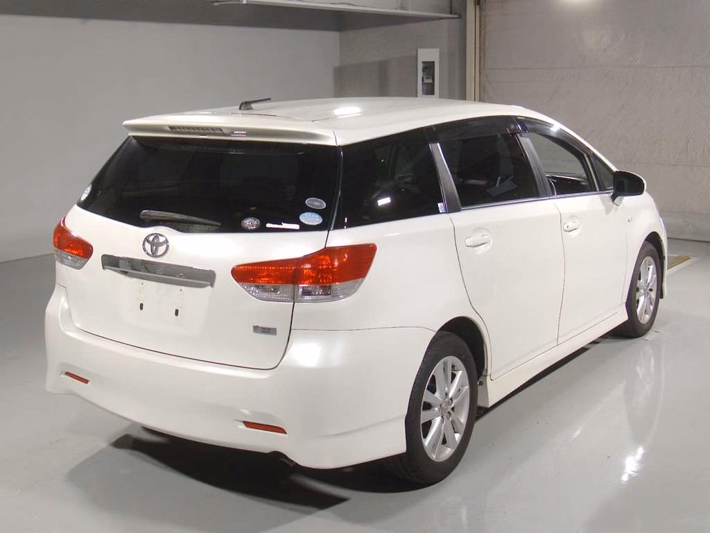 TOYOTA WISH