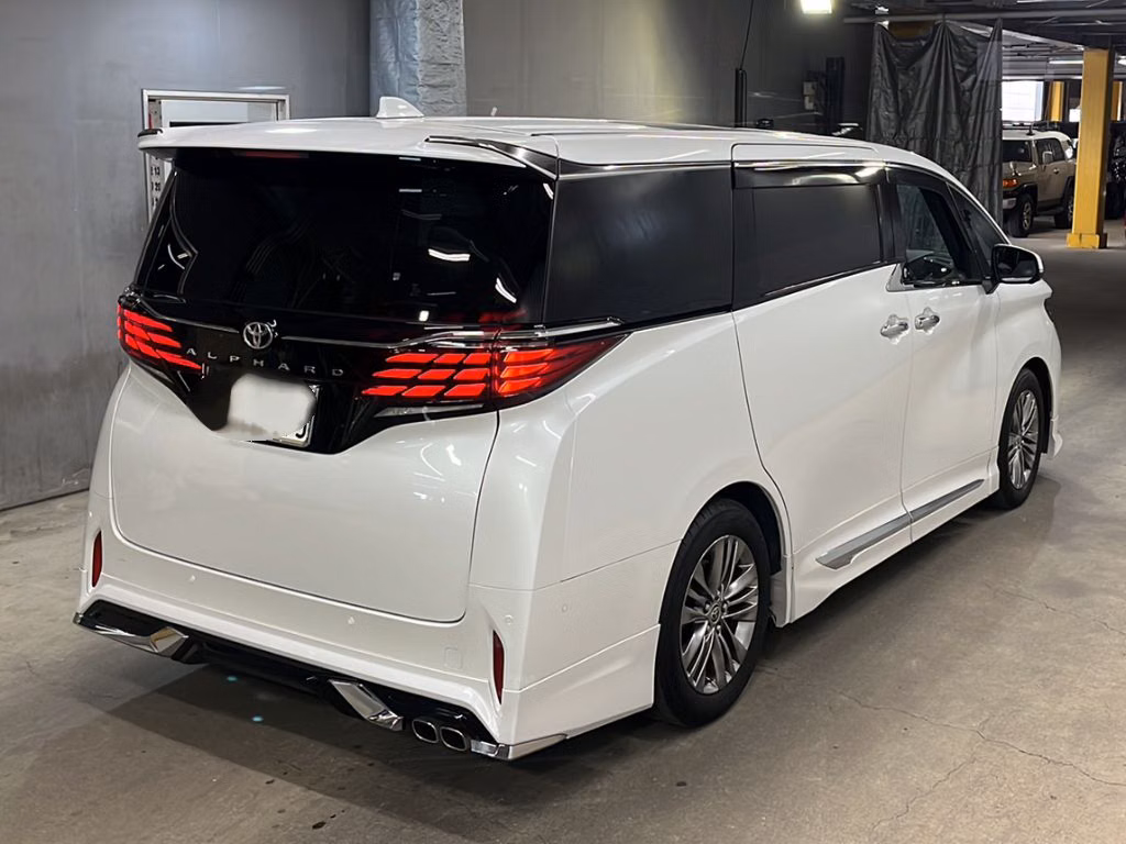 TOYOTA ALPHARD