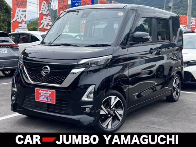 NISSAN ROOX