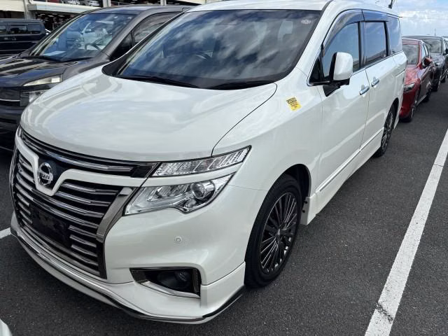 NISSAN ELGRAND