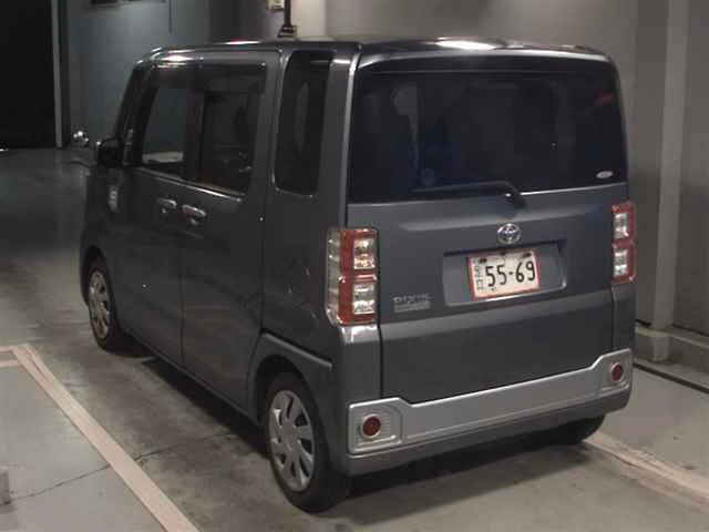 TOYOTA PIXIS MEGA