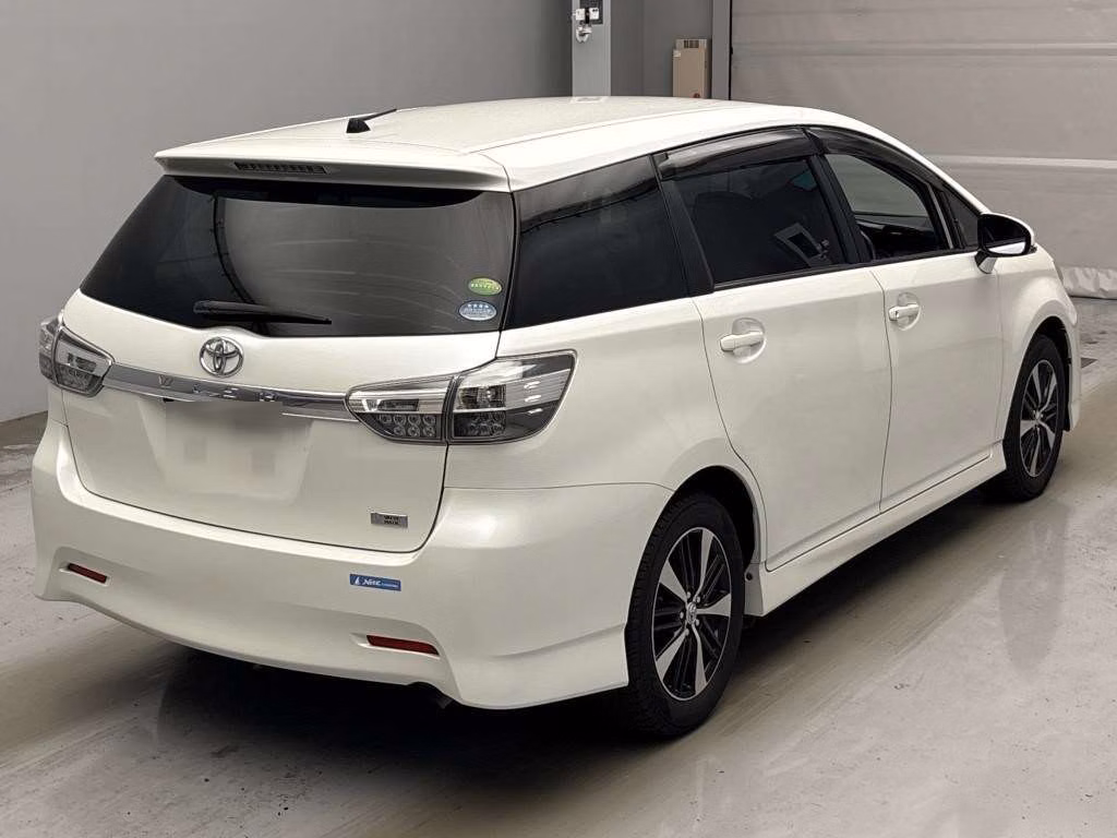 TOYOTA WISH