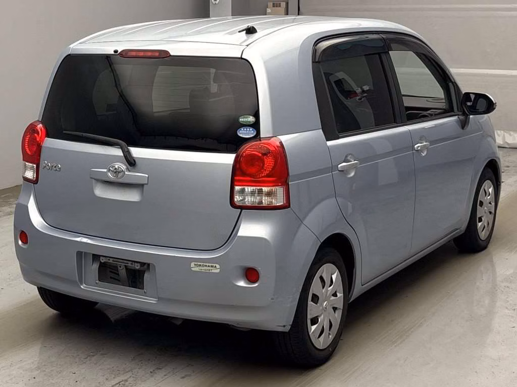 TOYOTA PORTE