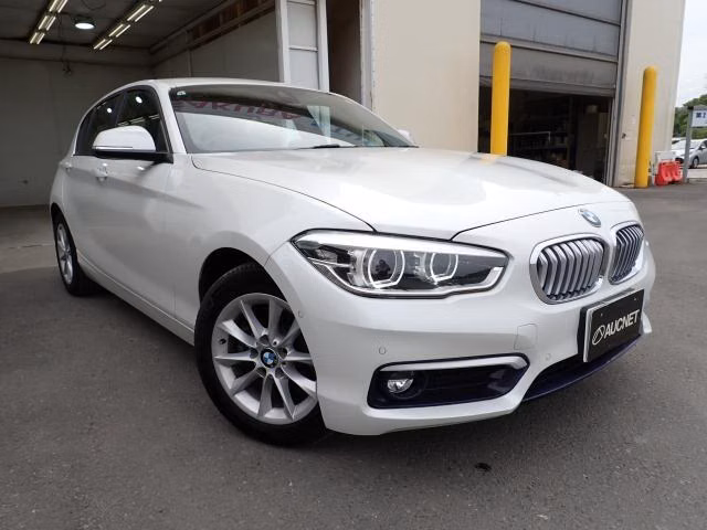 BMW 1-SERIES