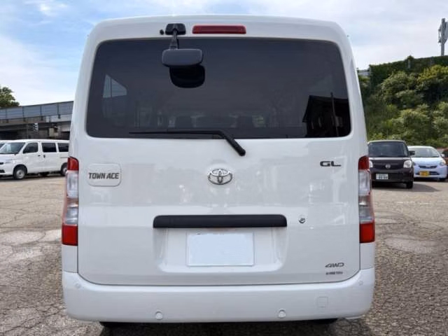 TOYOTA TOWN ACE