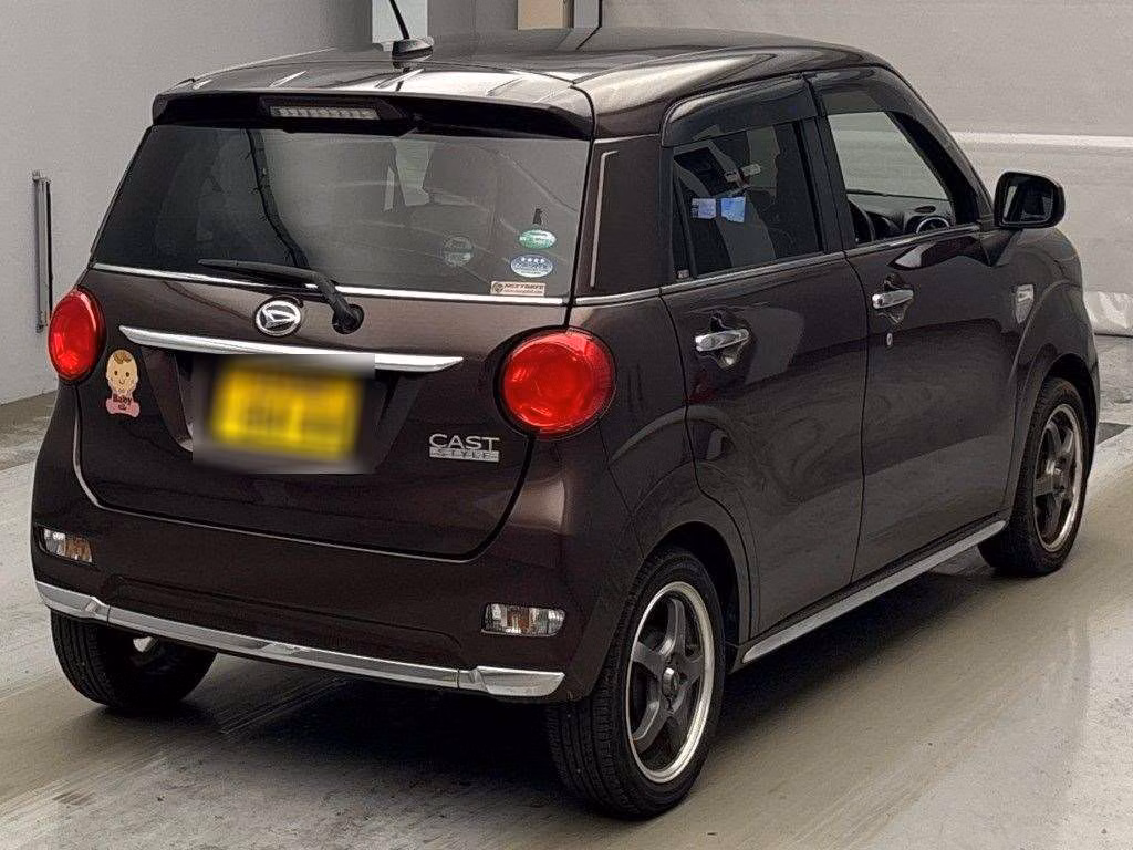 DAIHATSU CAST