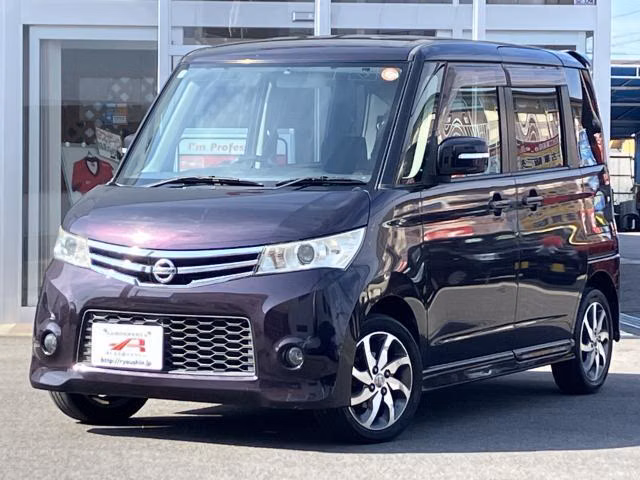 NISSAN ROOX