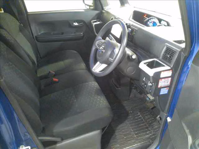 DAIHATSU WAKE