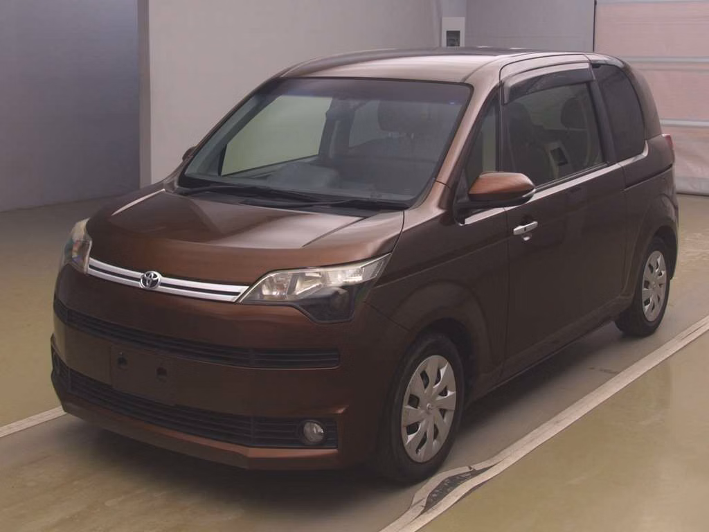 TOYOTA SPADE