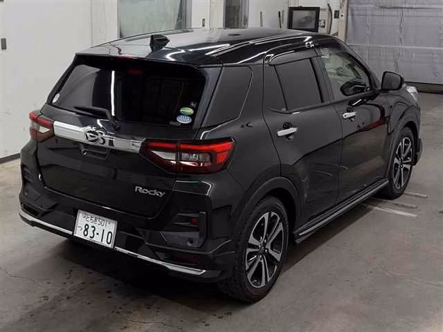 DAIHATSU ROCKY
