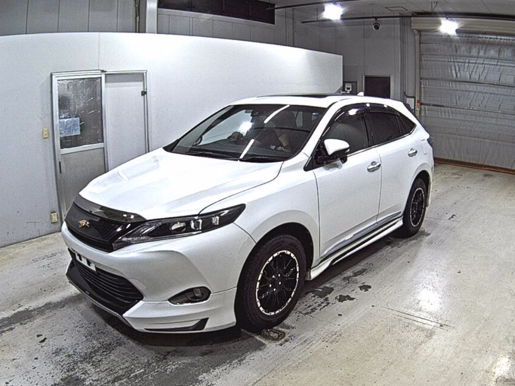 TOYOTA HARRIER