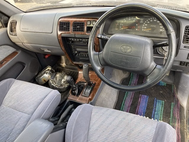 TOYOTA HILUX SURF