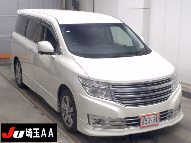 NISSAN ELGRAND