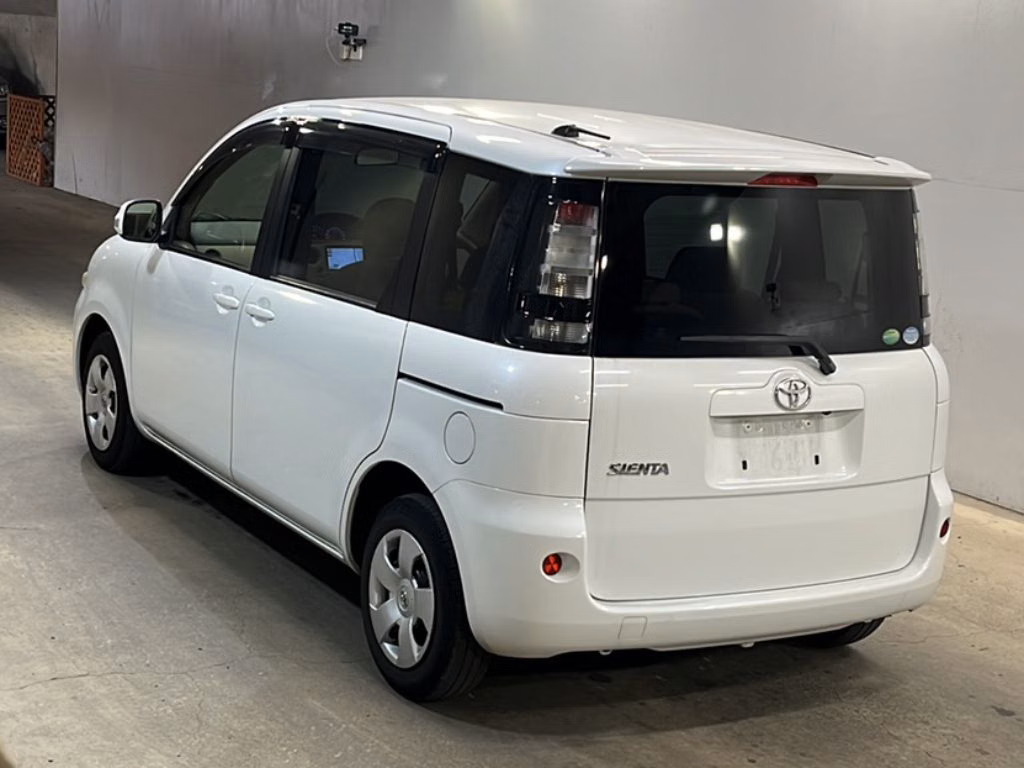 TOYOTA SIENTA