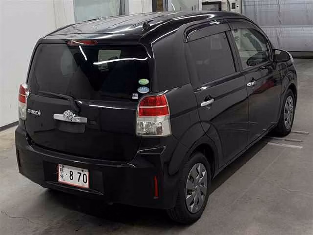 TOYOTA SPADE