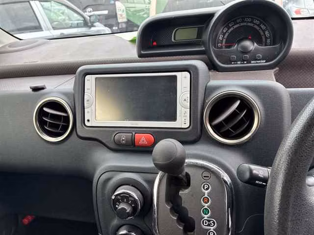 TOYOTA SPADE