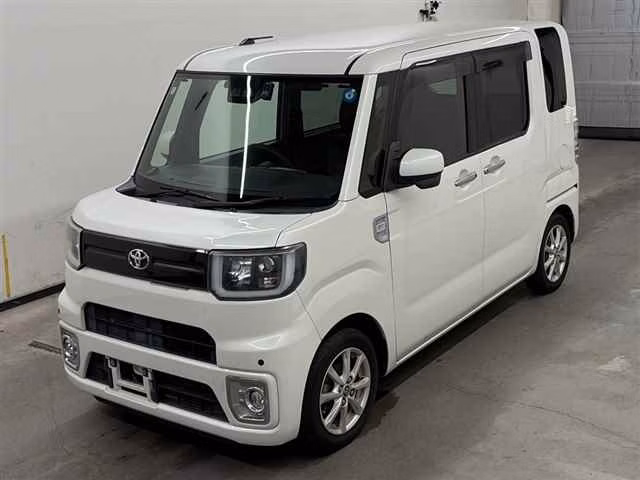 TOYOTA PIXIS MEGA