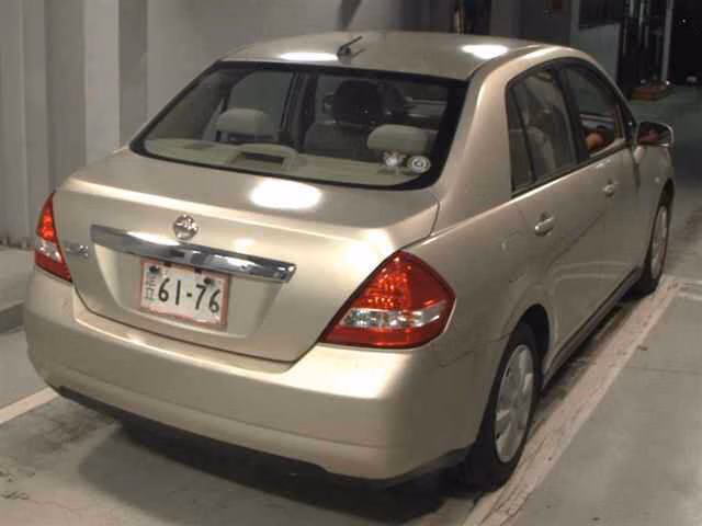 NISSAN TIIDA LATIO