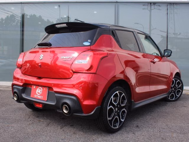 SUZUKI SWIFT