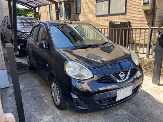 Nissan March