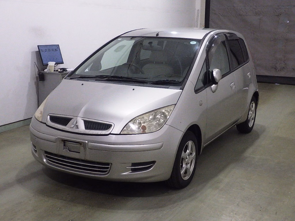MITSUBISHI COLT